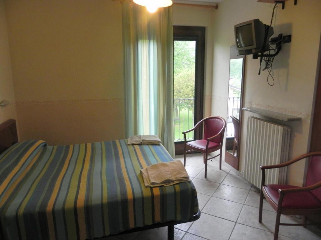 Hotel Ristorante Belsito Borgo San Dalmazzo Dış mekan fotoğraf