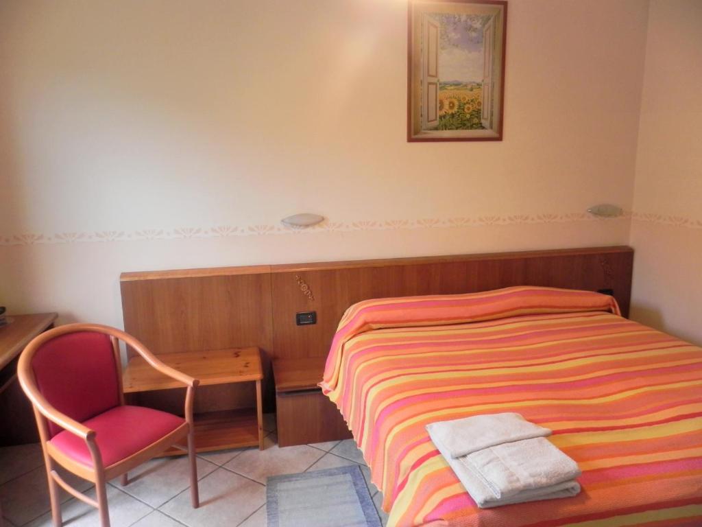 Hotel Ristorante Belsito Borgo San Dalmazzo Dış mekan fotoğraf