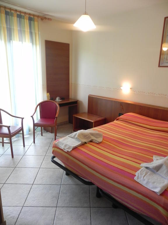Hotel Ristorante Belsito Borgo San Dalmazzo Dış mekan fotoğraf